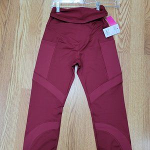 NWT AGLOW MATERNITY LEGGINGS